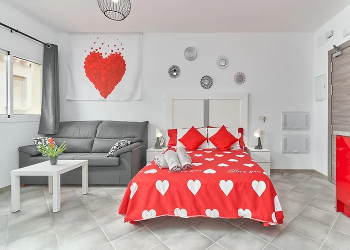 Boutique 202 Deluxe Апартаменты *