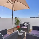 Boutique 202 Deluxe